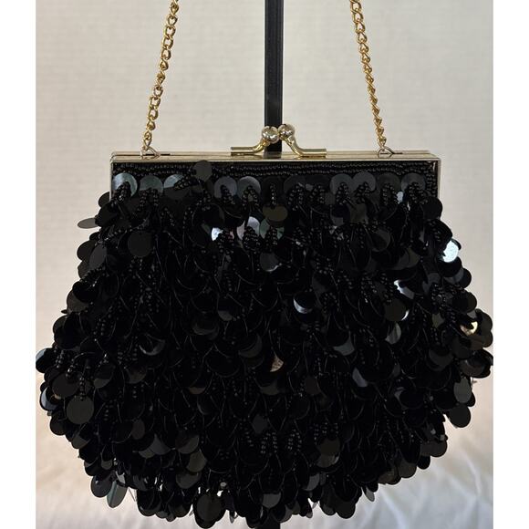 Black Sequin Evening Purse With Gold Chain Strap 7 X 6 Inches - Picture 2 of 15